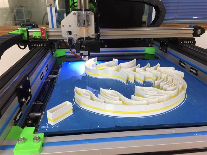 卓丽3D字壳打印机